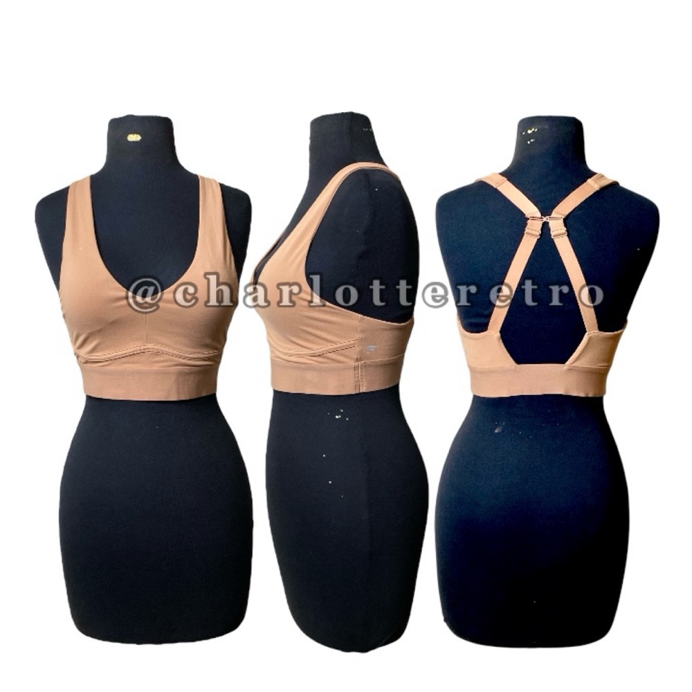 Fabletics All Day Every Day Bra - image 4